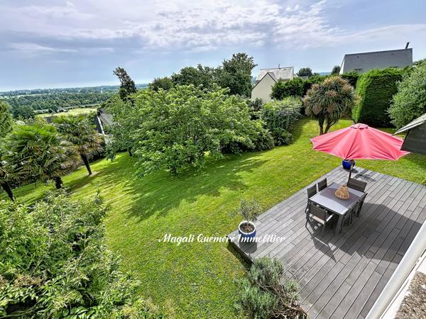 Maison 5 ch 139 m² avec superbe vue dégagée au pied des comodités