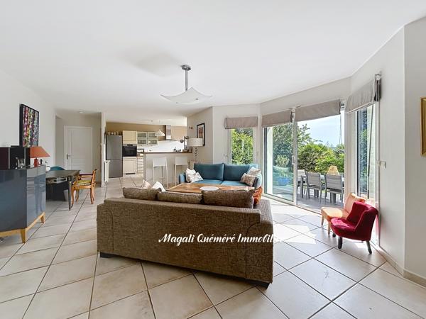 Maison 5 ch 139 m² avec superbe vue dégagée au pied des comodités