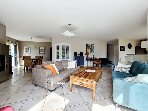 Maison 5 ch 139 m² avec superbe vue dégagée au pied des comodités