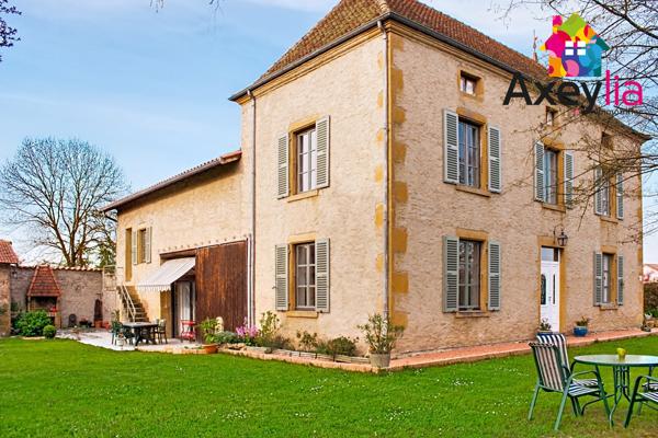 Pouilly-sous-Charlieu (42720) A VENDRE - SECTEUR CHARLIEU - CHAMBRES D HOTES + GITE