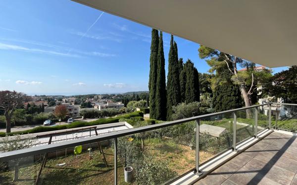 Appartement à vendre    2 pièces • 62,85 m2 Vence