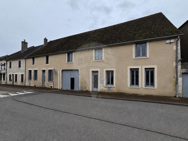 Immeuble 7 chambre(s) à vendre - Mesves-sur-Loire, Nièvre - 58