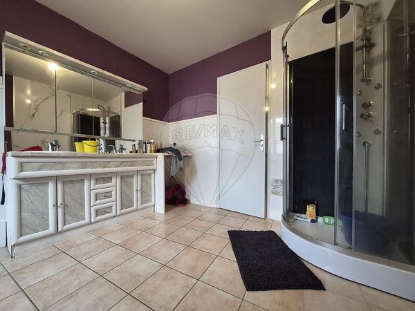 Immeuble 7 chambre(s) à vendre - Mesves-sur-Loire, Nièvre - 58