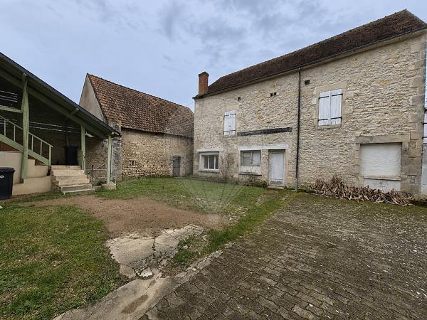 Immeuble 7 chambre(s) à vendre - Mesves-sur-Loire, Nièvre - 58