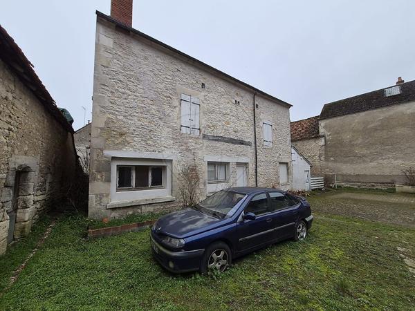 Immeuble 7 chambre(s) à vendre - Mesves-sur-Loire, Nièvre - 58