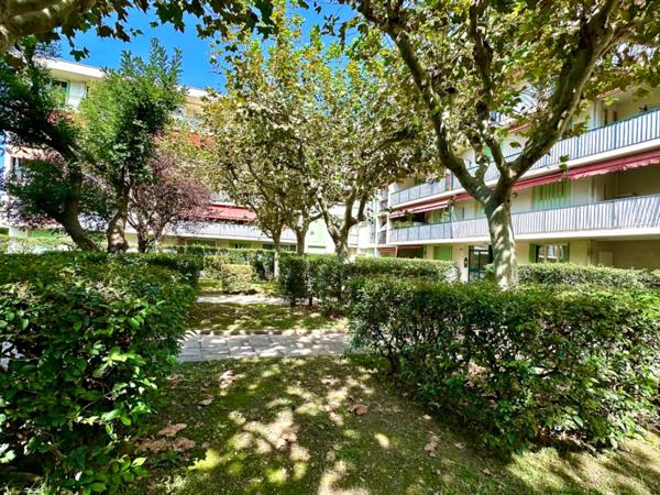 Marseille 10ème, T4 de 90,52 m² + cave + balcon au calme absolu !