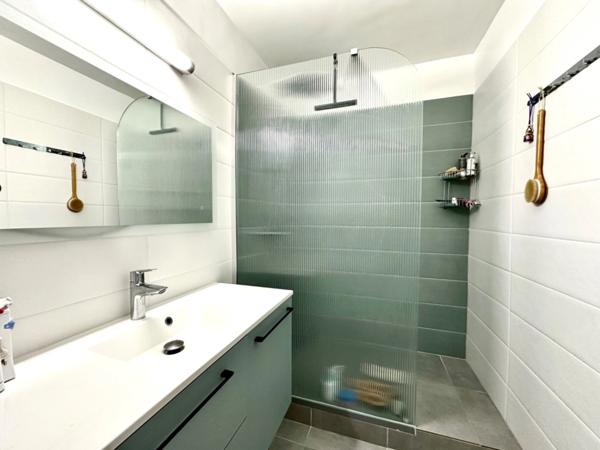 Marseille 10ème, T4 de 90,52 m² + cave + balcon au calme absolu !