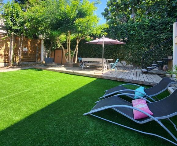 Maison de ville au calme