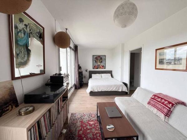 Appartement 1 pièce                                        - 35000 Rennes Réf : 2405