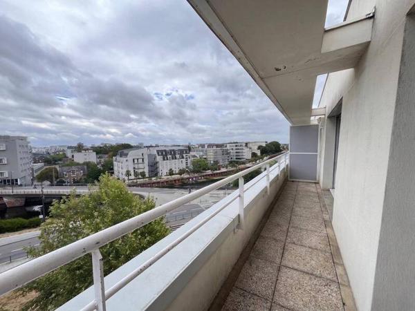 Appartement 1 pièce                                        - 35000 Rennes Réf : 2405
