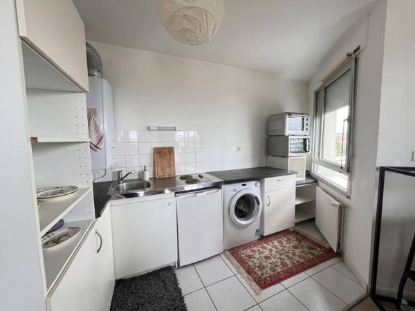 Appartement 1 pièce                                        - 35000 Rennes Réf : 2405