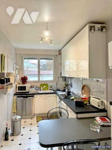 CHALONS EN CHAMPAGNE (51000) Appartement 3 chambres, balcon, stationnement et cave 