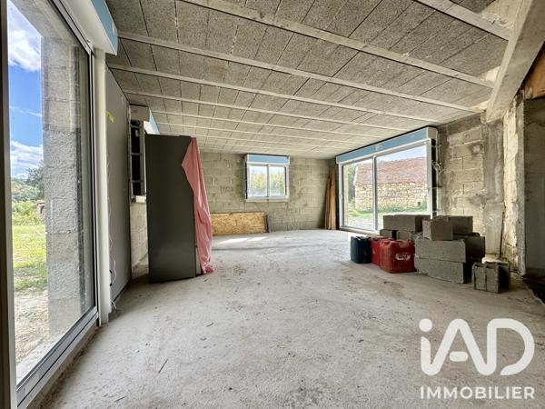 Maison à vendre 4 pièces 150 m² Chinon