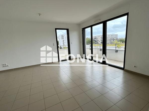 Location Appartement 4 pièces 91 m² - 8/10 RUE DES HIBISCUS Saint Nazaire 44600