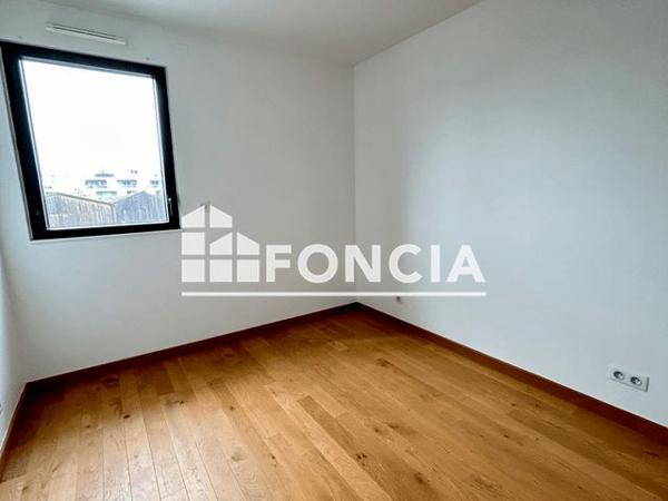 Location Appartement 4 pièces 91 m² - 8/10 RUE DES HIBISCUS Saint Nazaire 44600