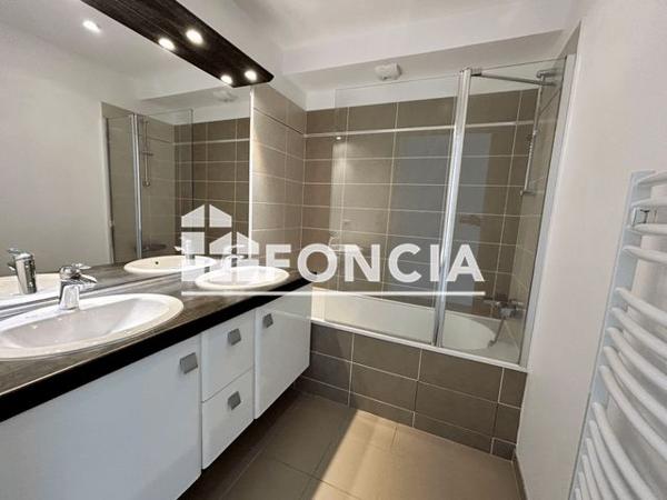 Location Appartement 4 pièces 91 m² - 8/10 RUE DES HIBISCUS Saint Nazaire 44600