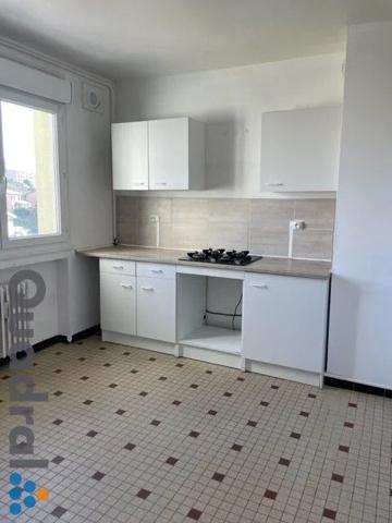 Appartement à louer à Décines-Charpieu (69150)