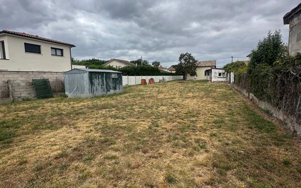 Terrain à vendre    Launaguet