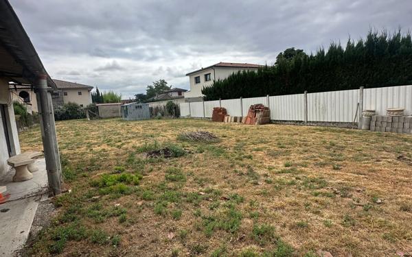 Terrain à vendre    Launaguet