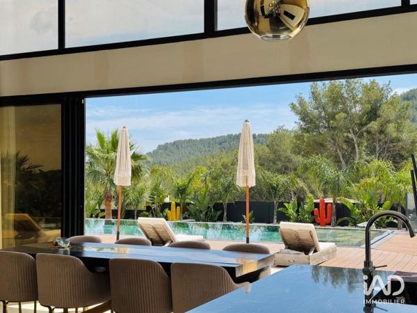 Maison à vendre 6 pièces 200 m² Bandol