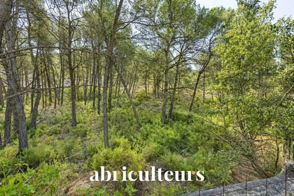 Villa familiale de 230 m² avec beaux volumes en vente à les Pennes-Mirabeau.(13170)