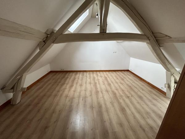 Maison 3 pièces de 77m2
