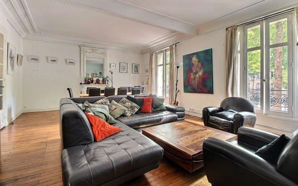 Appartement à vendre    6 pièces • 146,20 m2 Paris 14