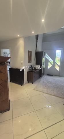 Villa 7 pièce(s) 3 chambre(s) 230 m²