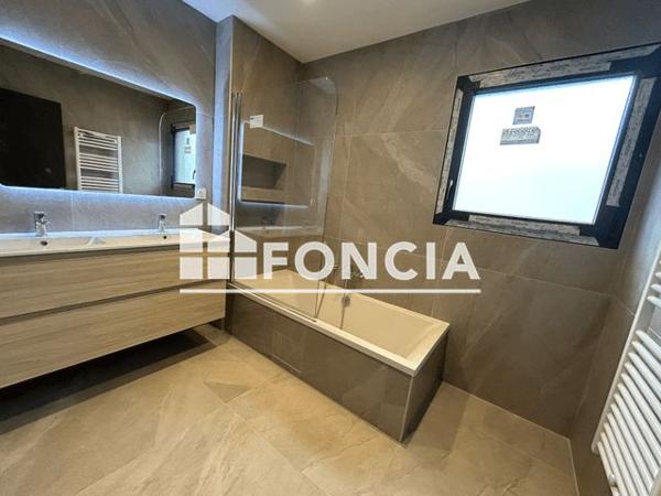 Location Maison 4 pièces 125.7 m² - Les Hayes Le Peage-de-roussillon 38550