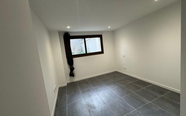 Appartement à louer    3 pièces • 69 m2 Mazamet