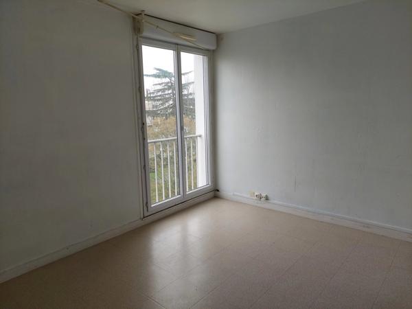 T4 -REF: 941-119 -RESIDENCE LA BEAUJOIRE à NANTES
