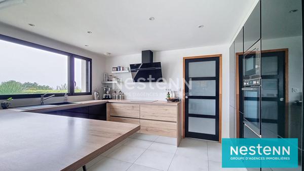 Maison contemporaine à vendre à Plaintel - 6 chambres, 150 m², sur 600 m² de jardin ! Très jolies prestations !