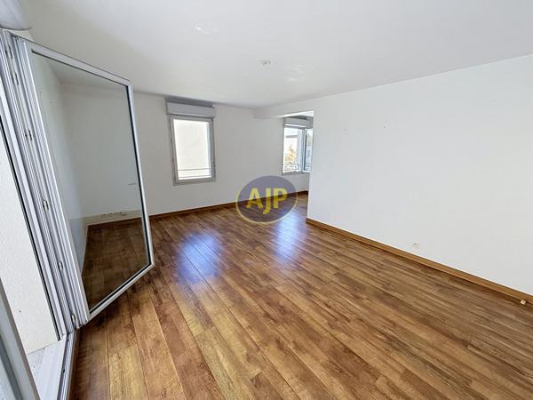 Appartement à louer Bruges : 3 pièces, 67m² avec 2 chambre(s) à 826€ - AJP Immobilier Mérignac