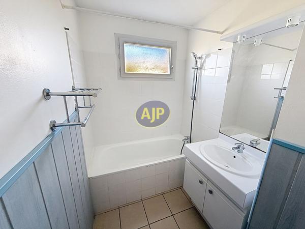 Appartement à louer Bruges : 3 pièces, 67m² avec 2 chambre(s) à 826€ - AJP Immobilier Mérignac