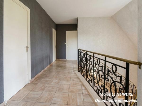 🏡 Coup de cœur assuré à Pontivy : Spacieuse maison familiale de 148 m² sur un grand terrain de 1 008 m² !