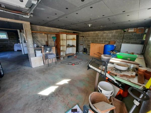 🏡 Coup de cœur assuré à Pontivy : Spacieuse maison familiale de 148 m² sur un grand terrain de 1 008 m² !