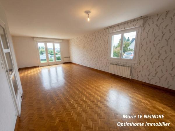 🏡 Coup de cœur assuré à Pontivy : Spacieuse maison familiale de 148 m² sur un grand terrain de 1 008 m² !