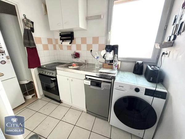 Appartement à louer 2 pièces 53.35m² Valenciennes (59300)
