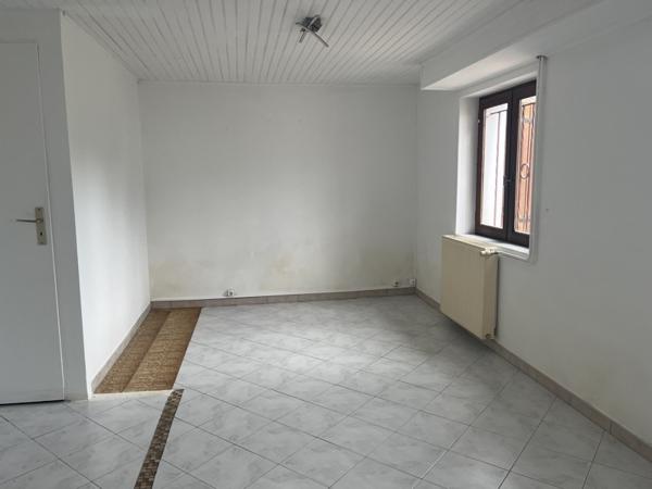 Maison à vendre 140 400 € Piégut-Pluviers 6 p 123 m² DPE D