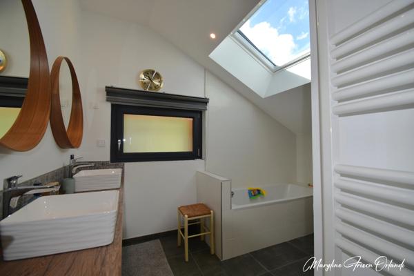 Vue panoramique exceptionnelle & rénovation haut de gamme - Maison familiale avec appartement indépendant