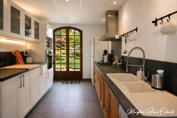 Vue panoramique exceptionnelle & rénovation haut de gamme - Maison familiale avec appartement indépendant