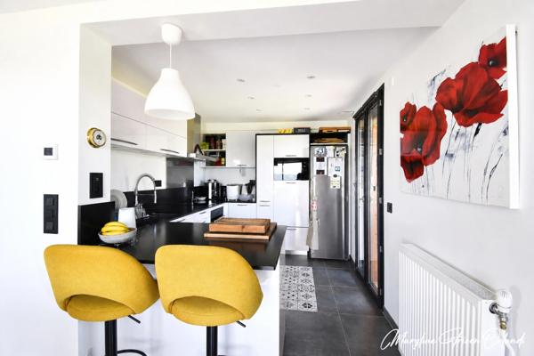 Vue panoramique exceptionnelle & rénovation haut de gamme - Maison familiale avec appartement indépendant