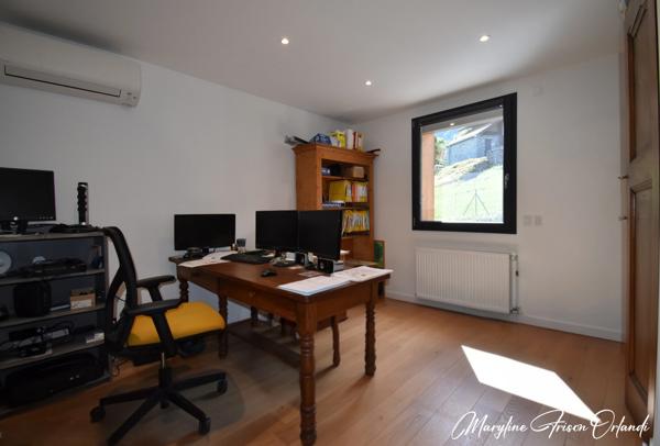 Vue panoramique exceptionnelle & rénovation haut de gamme - Maison familiale avec appartement indépendant