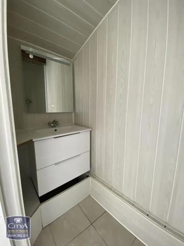 Appartement à louer 4 pièces 65.02m² Béthune (62400)