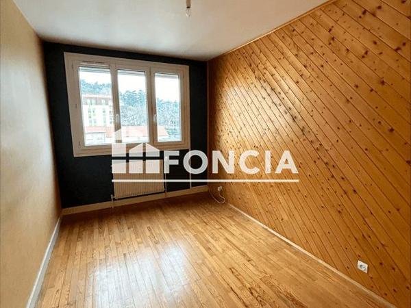 Location Appartement 2 pièces 62 m² - 10 RUE PALLUAT DE BESSET Saint Etienne 42000