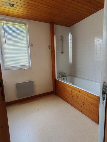 Immeuble à vendre à Plounéour-Ménez dans le Finistère (29410), ref : 29107-2759