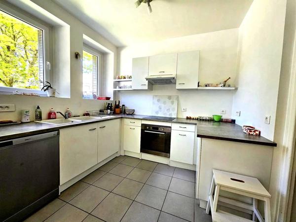 MAISON FAMILIALE 195 M2 - 6 CHAMBRES - CALME