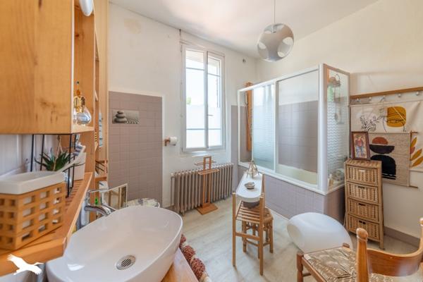 Maison à vendre 231 440 € Lamagistère 5 p 145 m² DPE D