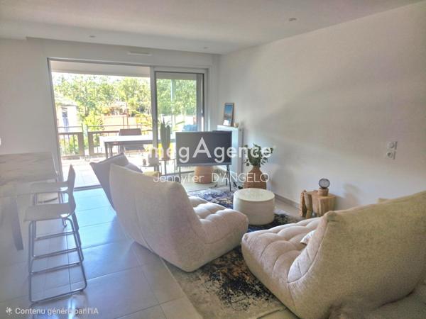 Appartement à SANARY-SUR-MER, 83110 - 3 pièces 65m²