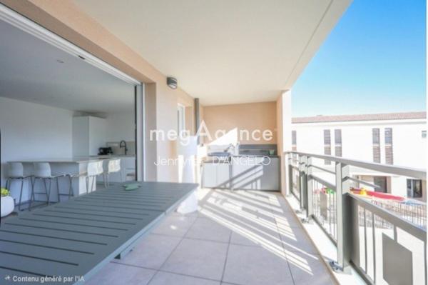Appartement à SANARY-SUR-MER, 83110 - 3 pièces 65m²